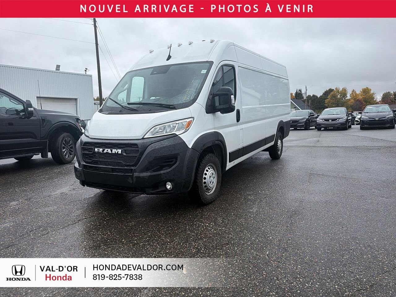 2025 Ram ProMaster fourgonnette utilitaire 3500 Tradesman toit élevé 159 po, rallongé avec siège passager White Val-d'Or - photo #0