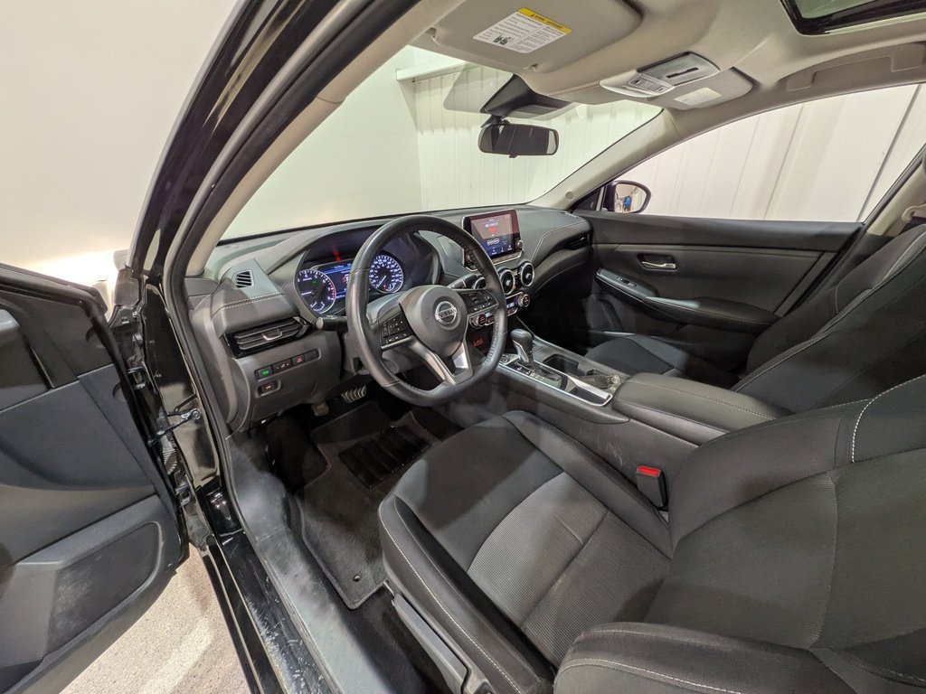 2021 Nissan Sentra SV CVT Black Val-David - photo #9