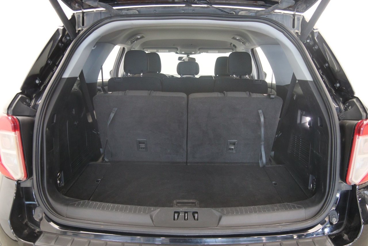 Ford Explorer XLT 2023 Noir Baie-Comeau - photo #17