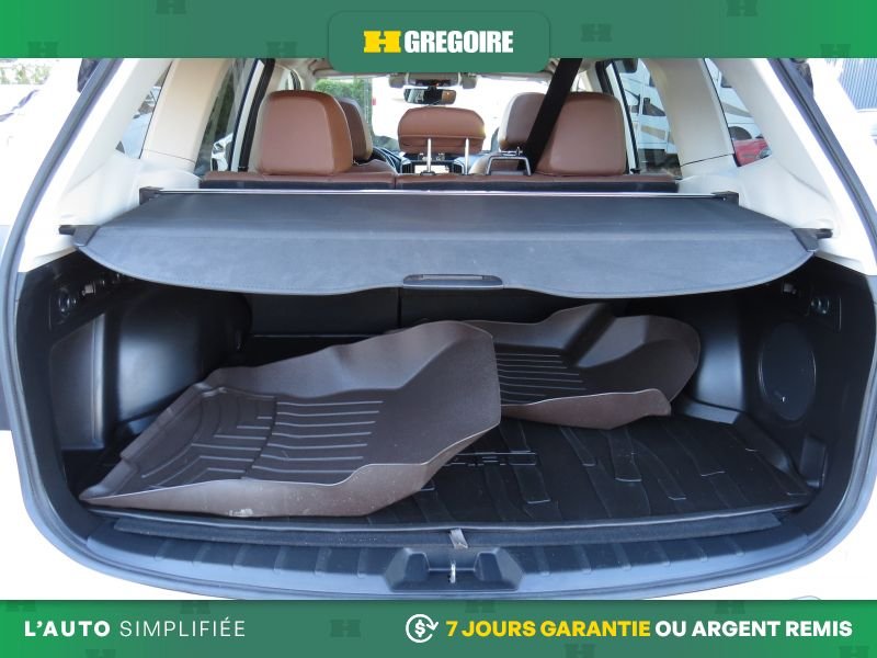 2019 Subaru Forester White Saint-Eustache - photo #32