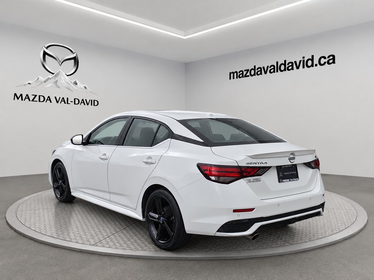 2024 Nissan Sentra SR CVT White Val-David - photo #2