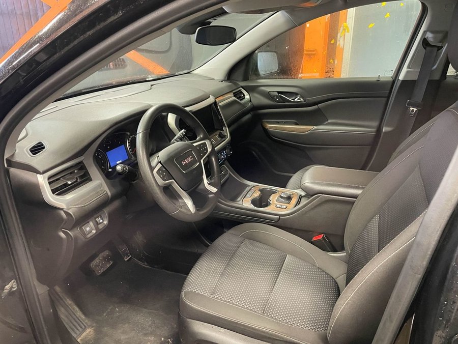 GMC Acadia SLE AWD *SIÈGES CHAUFF* HAYON ELECT CARPLAY WIFI 2023 Noir