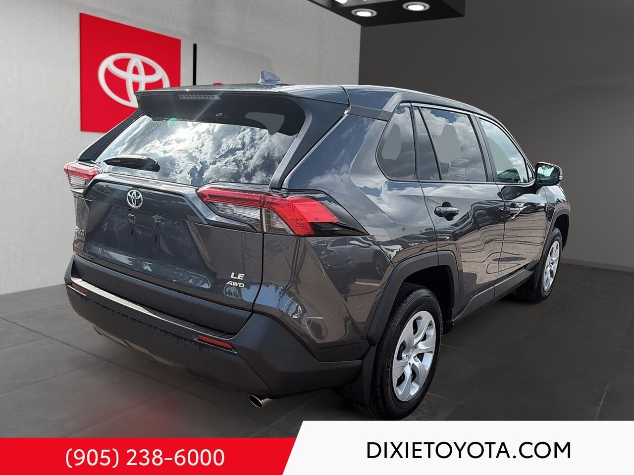 2023 Toyota RAV4 LE AWD / CLEAN CARFAX / HEATED SEATS / TOYOTA SAFETY SENSE / CARPLAY AND ANDROID AUTO Magnetic Grey Metallic Mississauga - photo #3