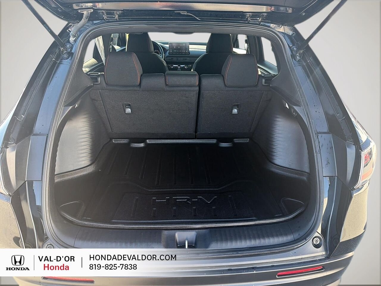 2025 Honda HR-V Sport AWD ALL BLACK GARANTIE PROLONGÉE Black Val-d'Or - photo #5