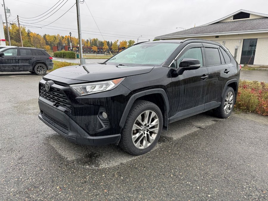2019 Toyota RAV4 XLE TI awd Black