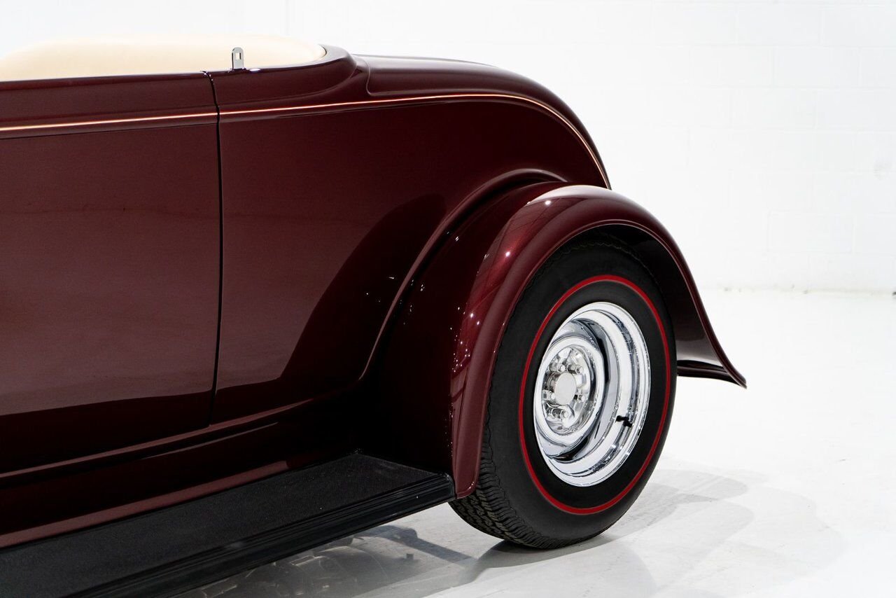 Ford Highboy Lobeck creation spectacular presentation **PRICE IN USD** 1932 Rouge Montréal - photo #35