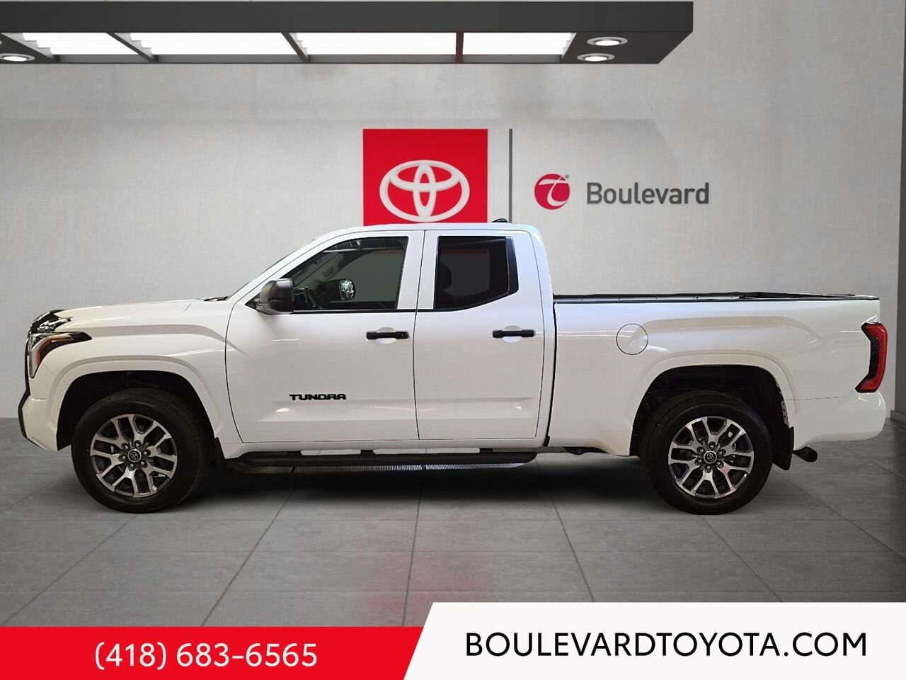 2023 Toyota Tundra 531789-32 | SR DOUBLE CAB, 4x4 White Québec - photo #5