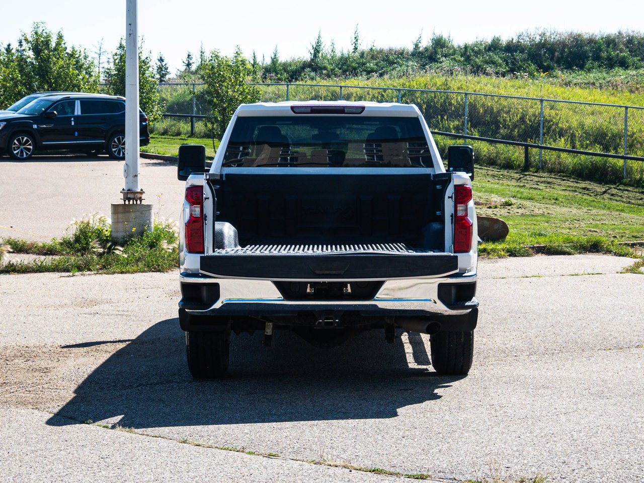 2025 Chevrolet Silverado 2500HD 4WD Crew Cab 159 LT White Sherwood Park - photo #15