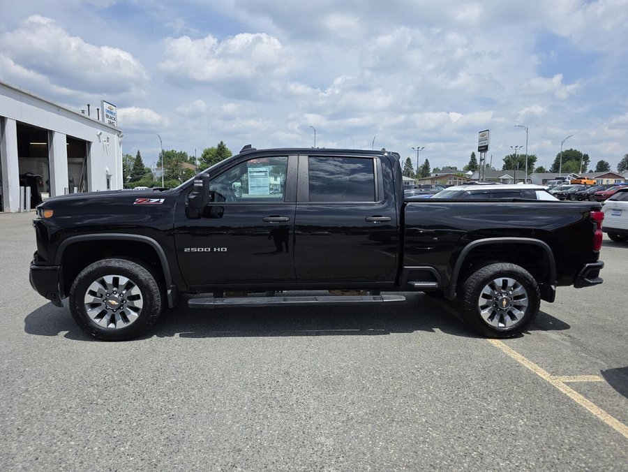 Chevrolet Silverado 2500HD Custom 2024 Noir