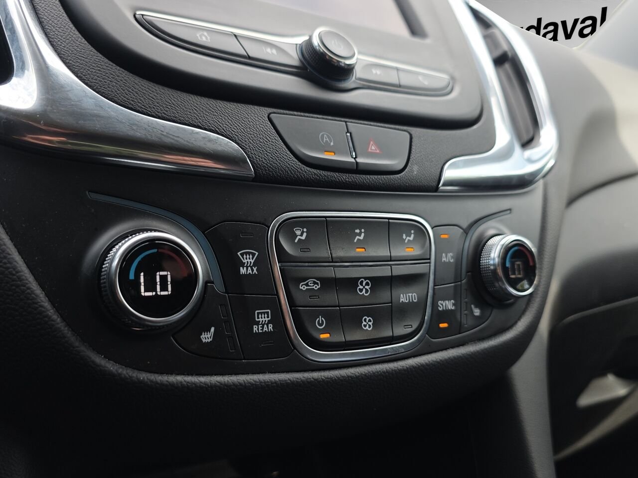 Chevrolet Equinox 2024 Blanc Val-David - photo #22