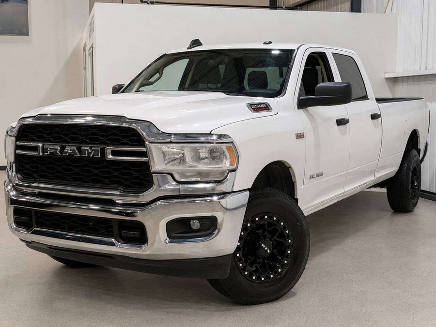 2019 Ram 2500 Tradesman 4x4 Crew Cab 8' Box White