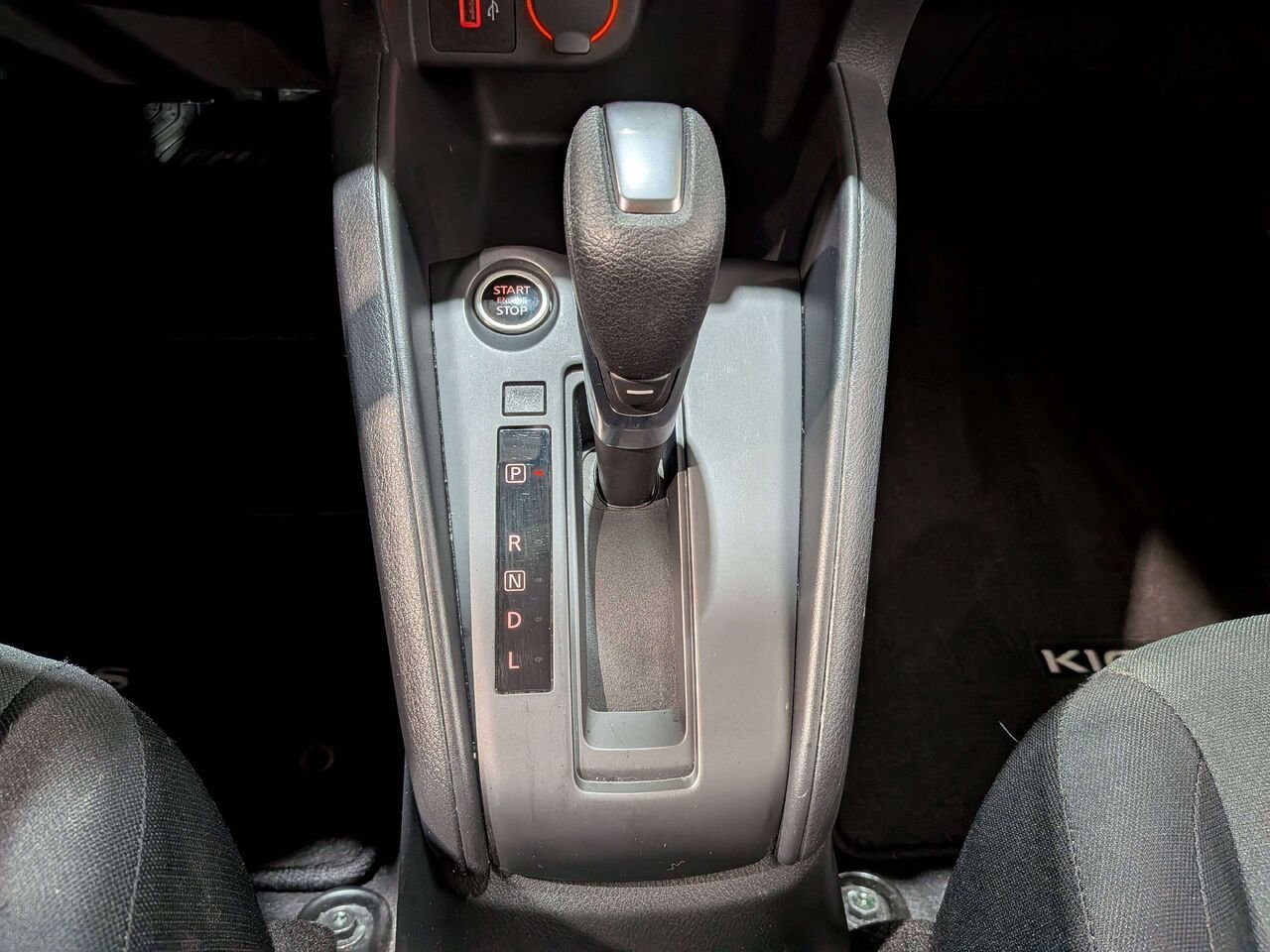 Nissan Kicks 2024 Blanc Val-David - photo #24