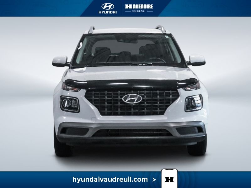2021 Hyundai Venue White Laval - photo #2