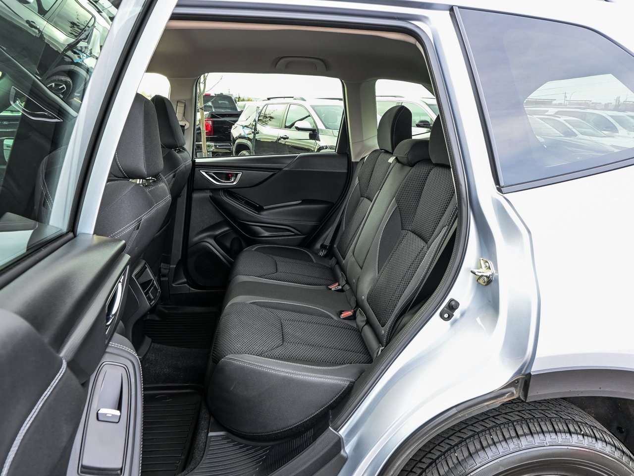 2020 Subaru Forester 2.5i Convenience Grey Sherwood Park - photo #32