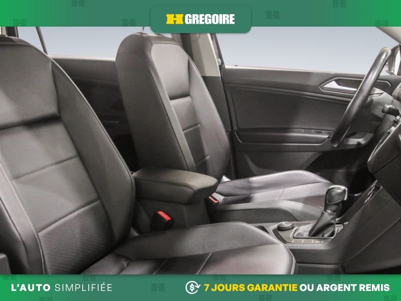 2019 Volkswagen Tiguan Black Blainville - photo #31
