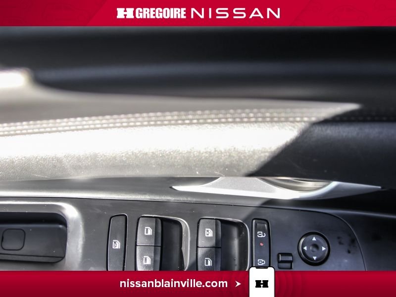 2025 Hyundai Elantra Grey Blainville - photo #20