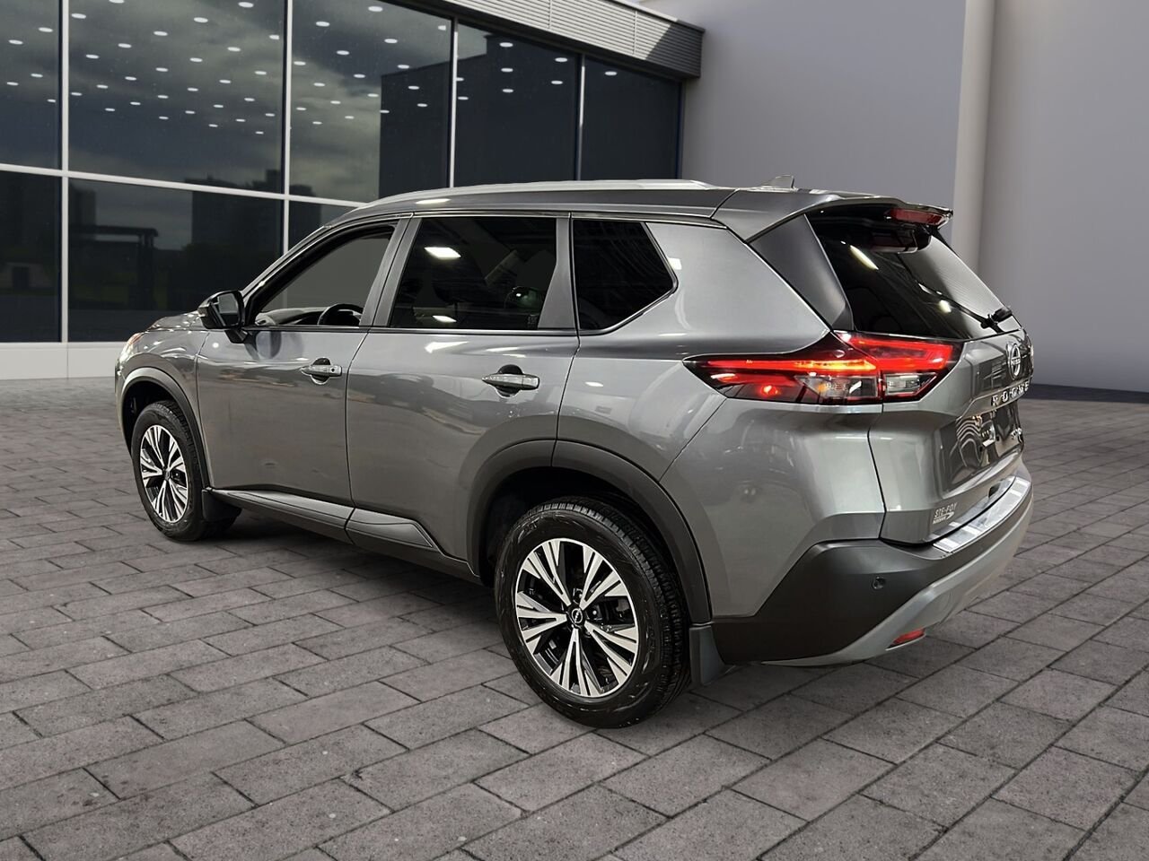 Nissan Rogue SV TI 2023 Gris Québec - photo #22