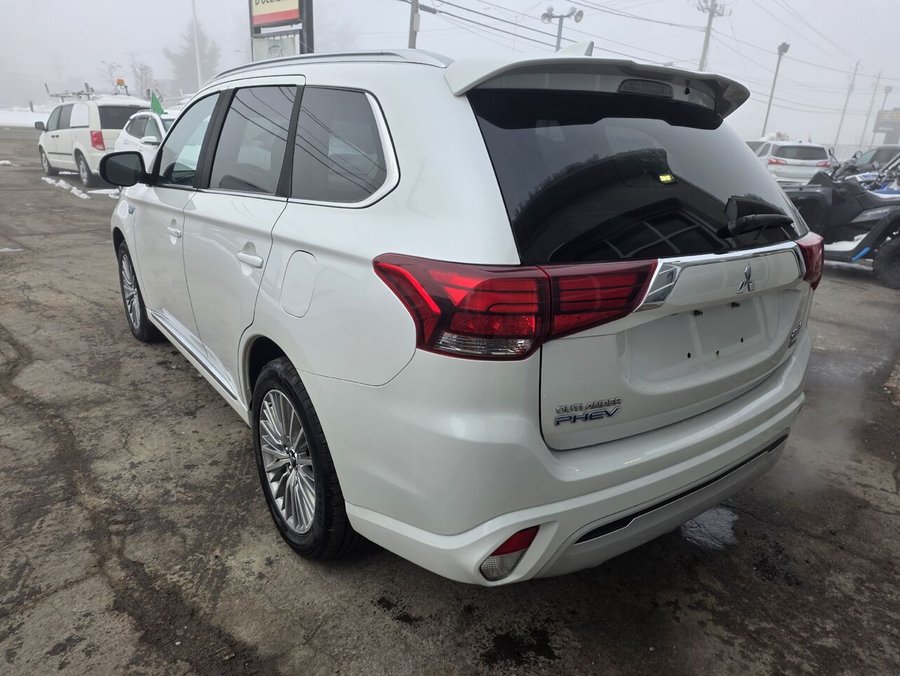2020 Mitsubishi Outlander Plug-In Hybrid 2020 White