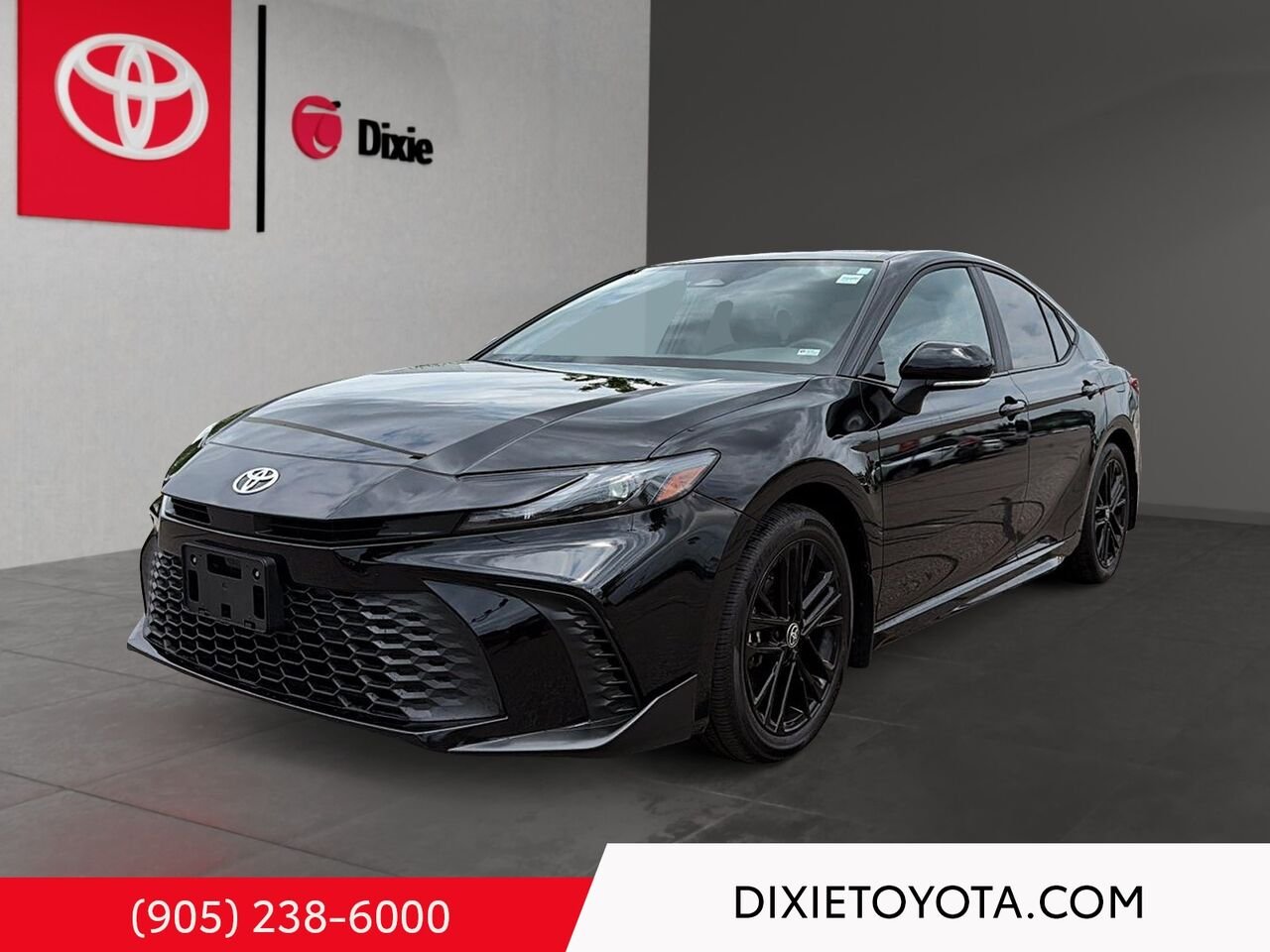 2026 Toyota Camry HYBRID SE UPGRADE AWD / CLEAN CARFAX / ALLOY WHEELS / MOONROOF / CARPLAY AND ANDROID AUTO Black Mississauga - photo #0
