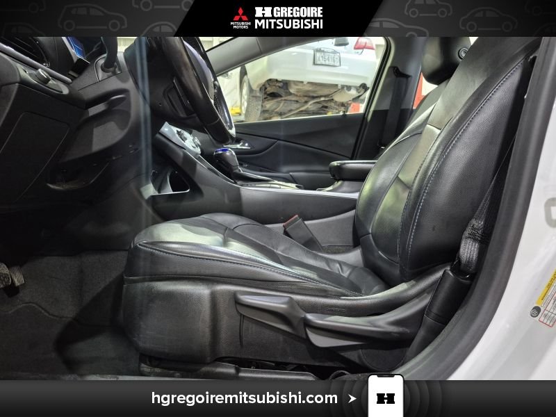 Chevrolet Volt MA4527 | LT * Plug In Hybrid *Mags * Caméra * Cuir 2018 Blanc Laval - photo #13
