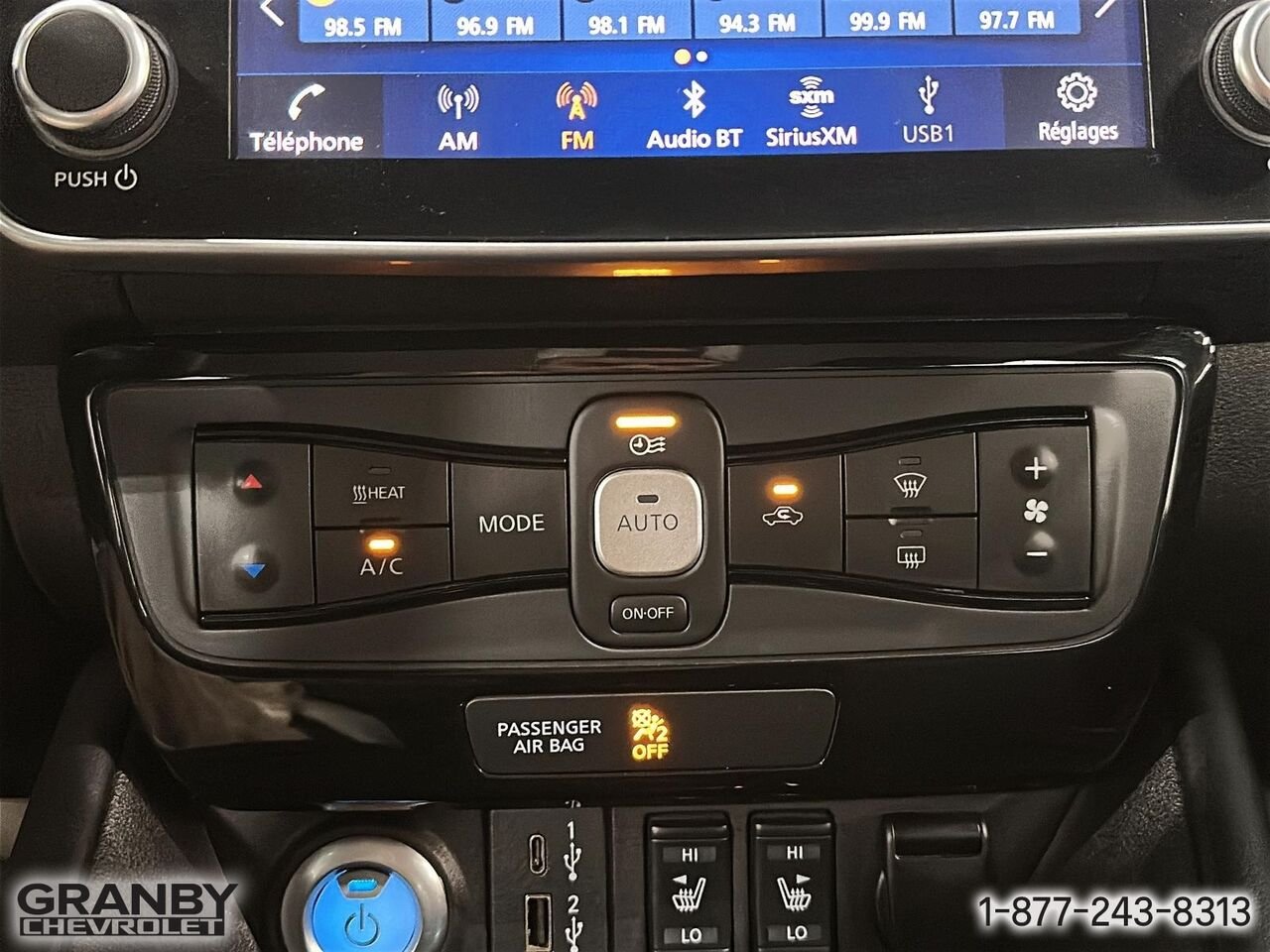 2020 Nissan LEAF SV à hayon | 27-0179A Red Granby - photo #17