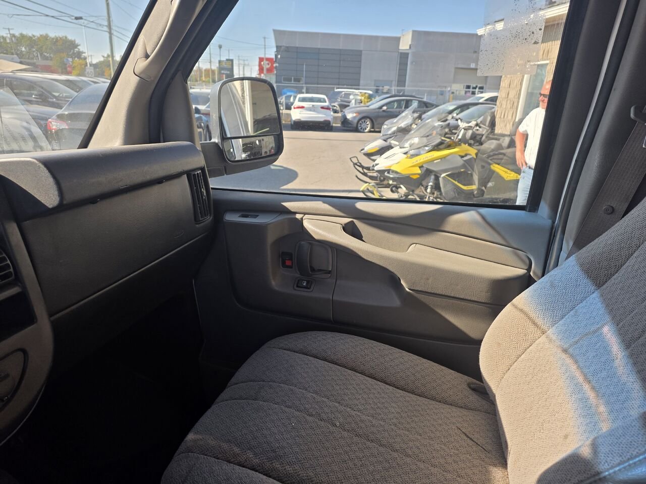 GMC Fourgonnette Savana utilitaire 2015 Blanc Longueuil, - photo #14