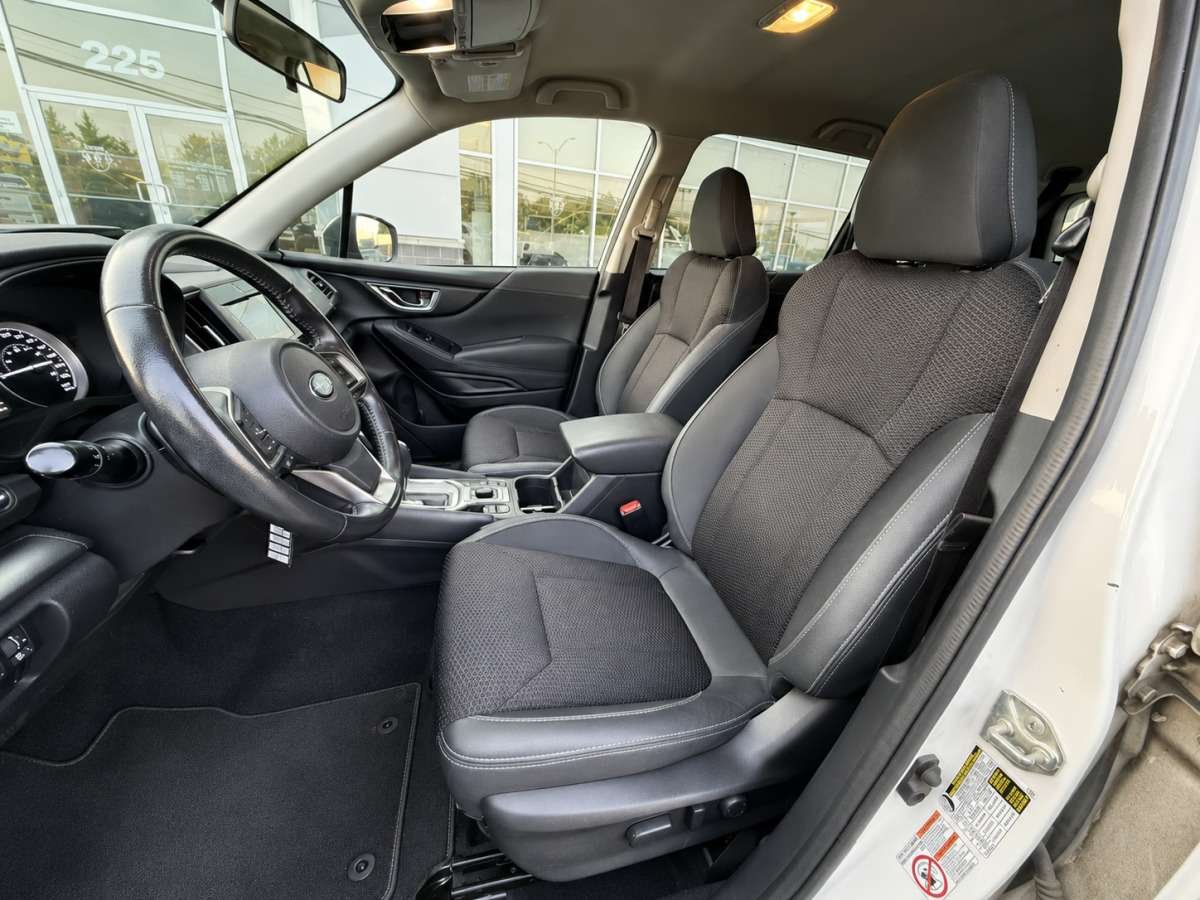 2019 Subaru Forester White Saint-Basile-le-Grand - photo #10