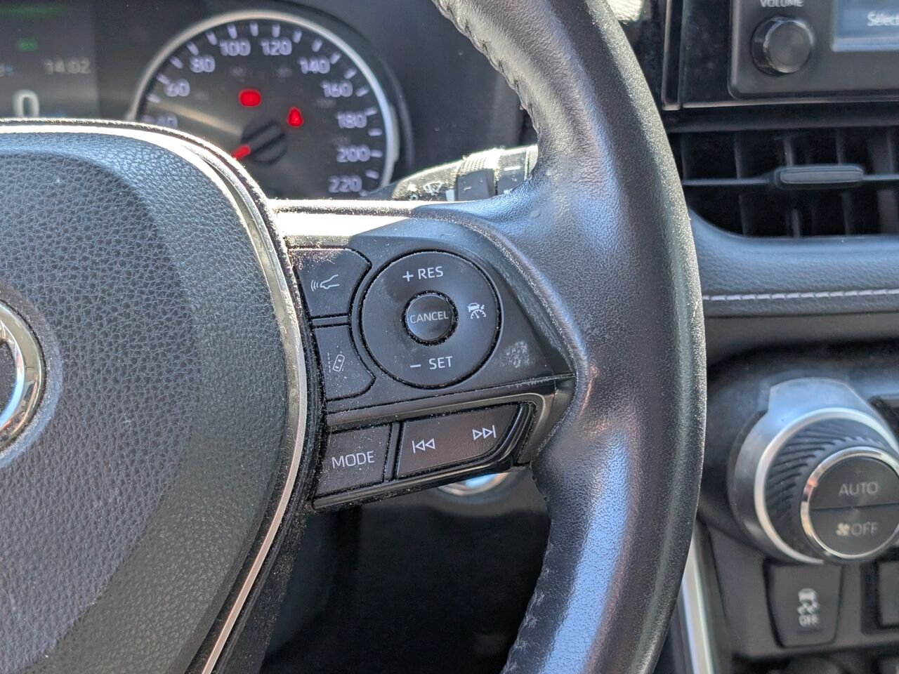 2019 Toyota RAV4 2T3R1RFV3KW012203 Grey Sherbrooke - photo #13