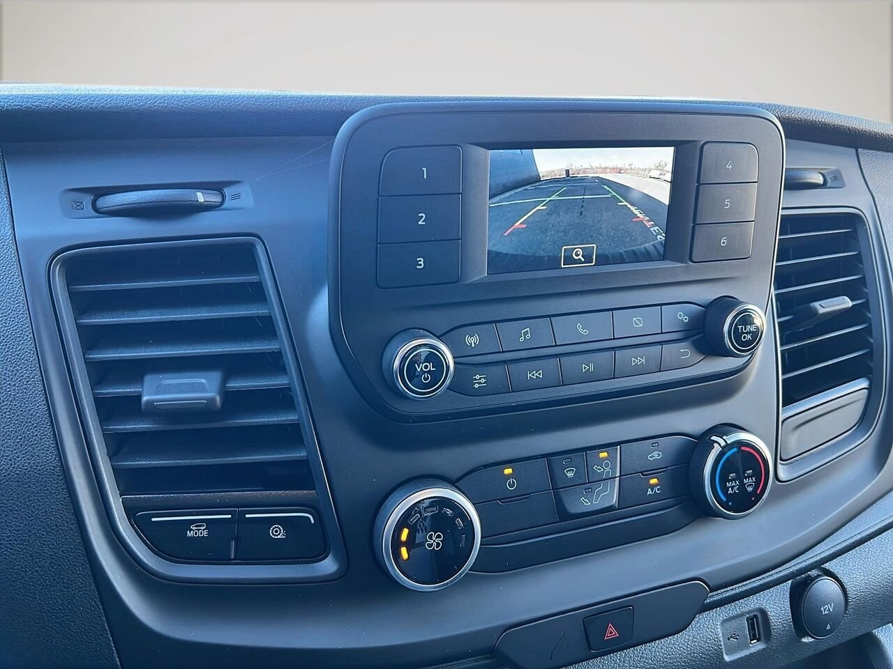 Ford Transit fourgon utilitaire AWD 2025 Québec - photo #16