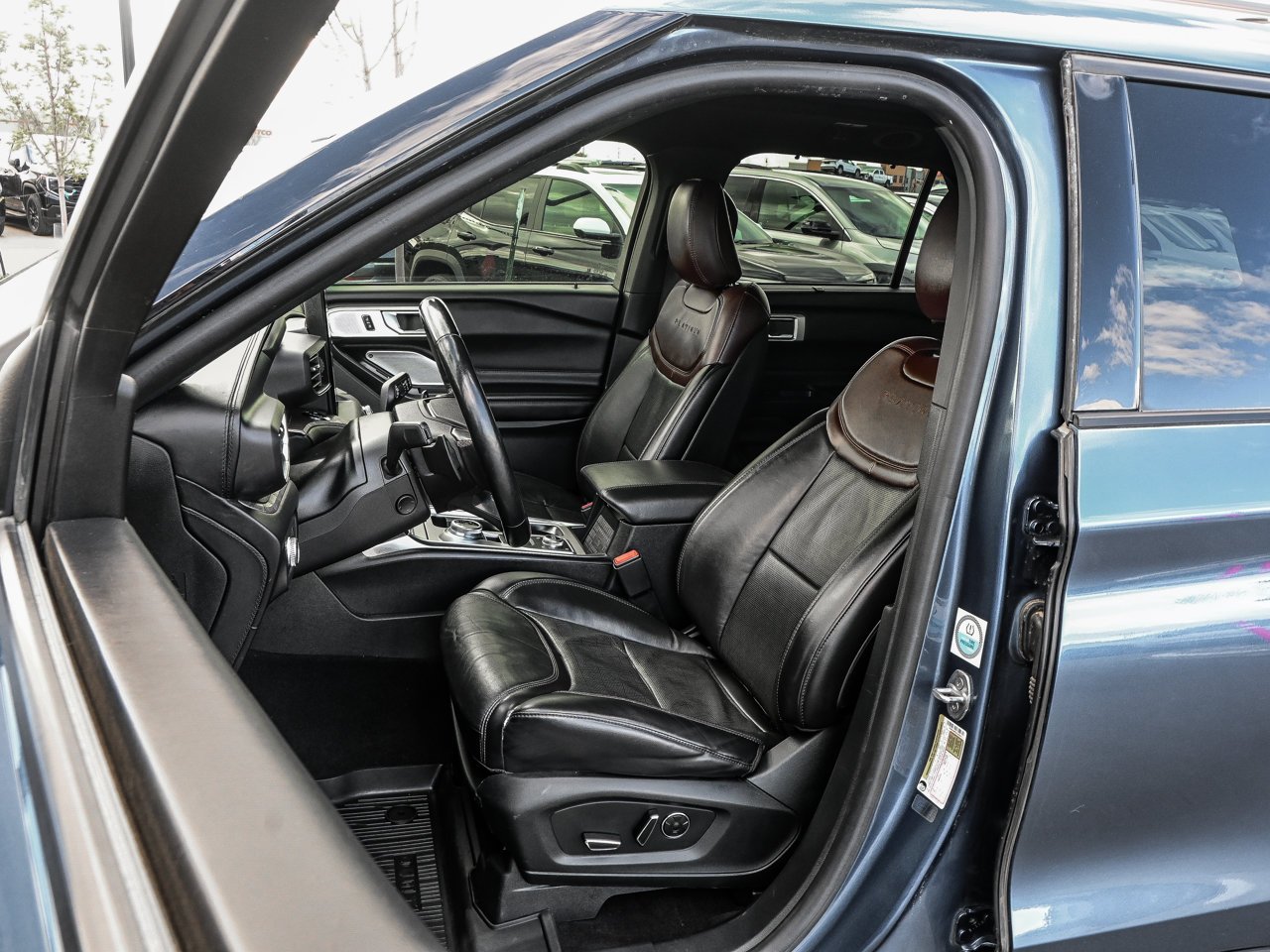 2020 Ford Explorer Platinum 4WD Blue Sherwood Park - photo #15