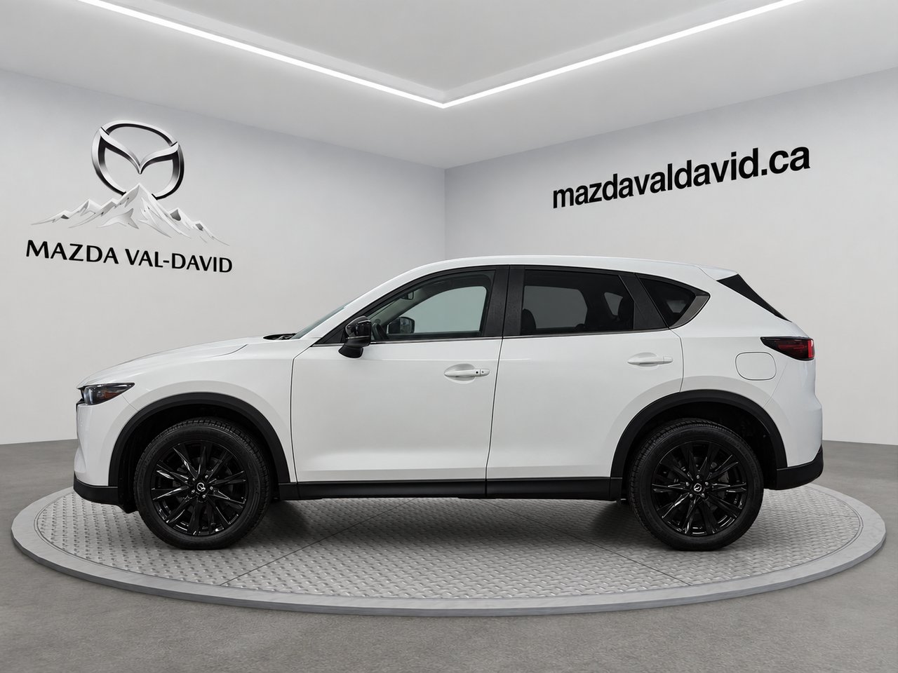 Mazda CX-5 kuro 2023 Blanc Val-David - photo #1