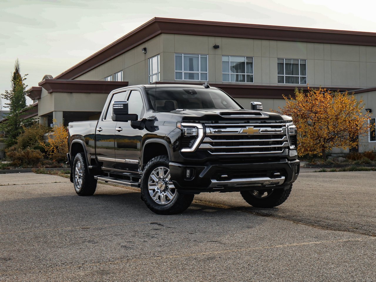 2024 Chevrolet Silverado 2500HD 4WD Crew Cab 159 High Country Black Sherwood Park - photo #1