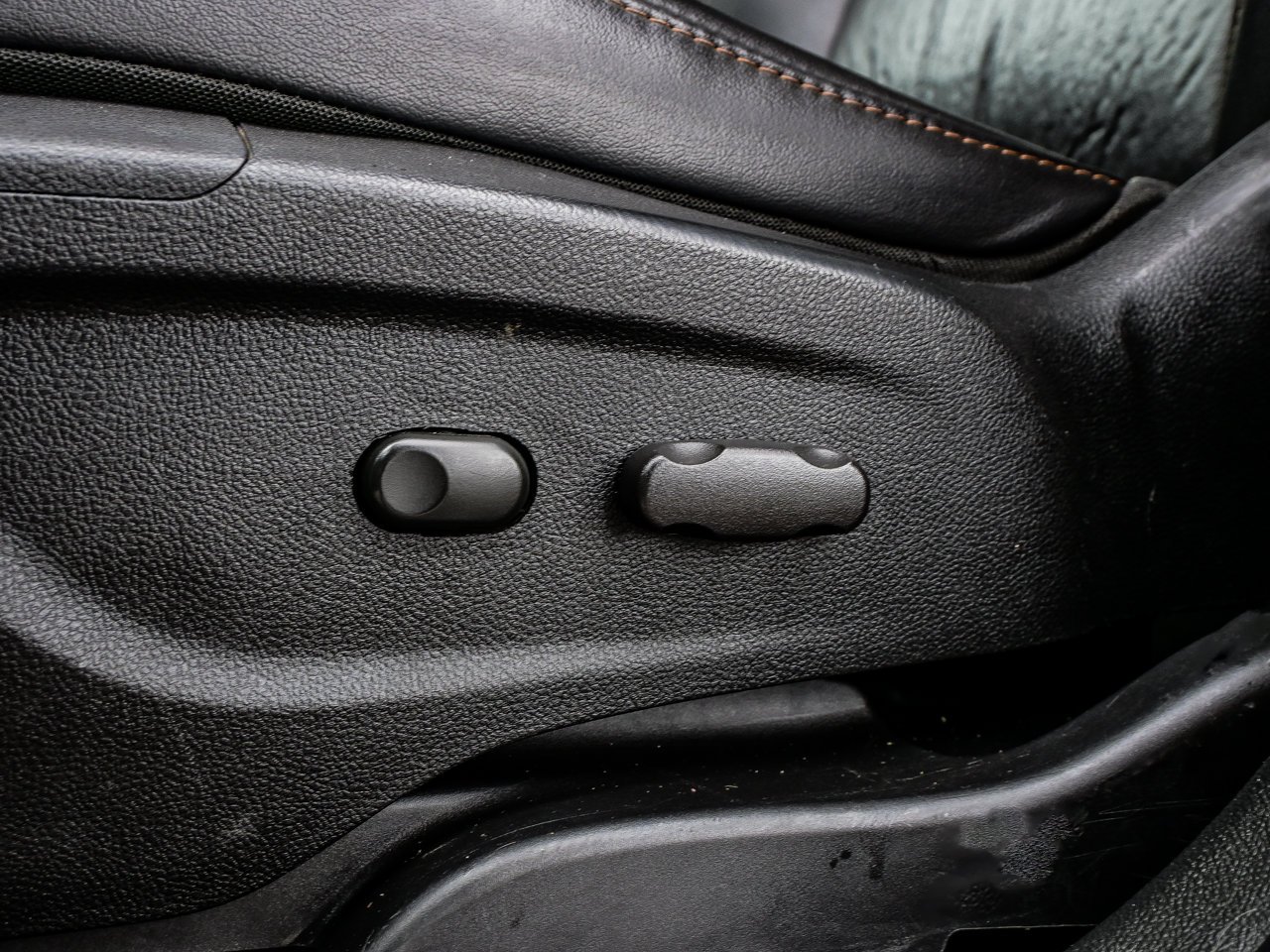 2020 Chevrolet Trax AWD 4dr Premier Grey Sherwood Park - photo #17