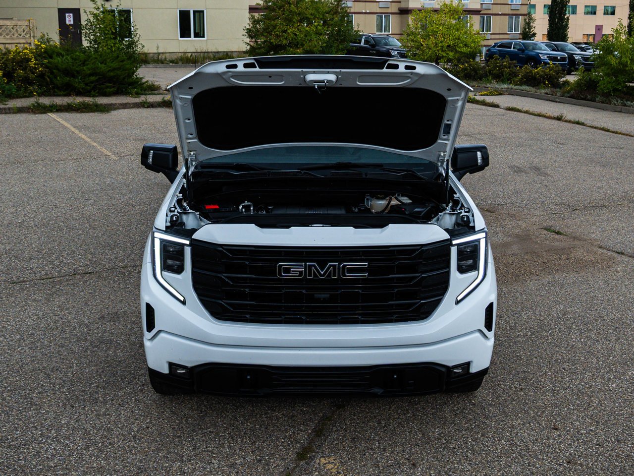 2023 GMC Sierra 1500 4WD Crew Cab 147 Elevation White Sherwood Park - photo #8