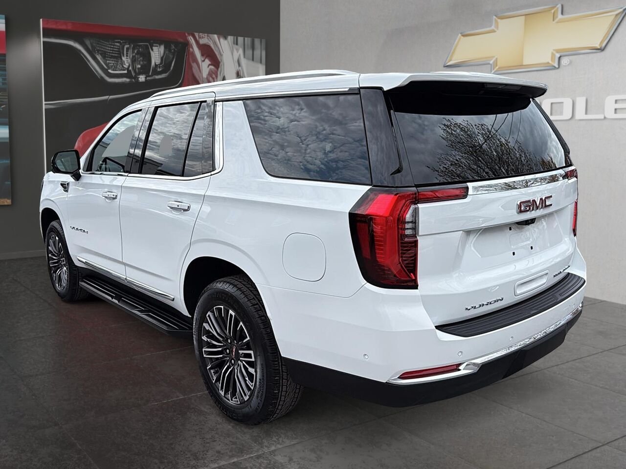 GMC Yukon 4RM ELEVATION 2027 BLANC SOMMET Saint-Hyacinthe - photo #3