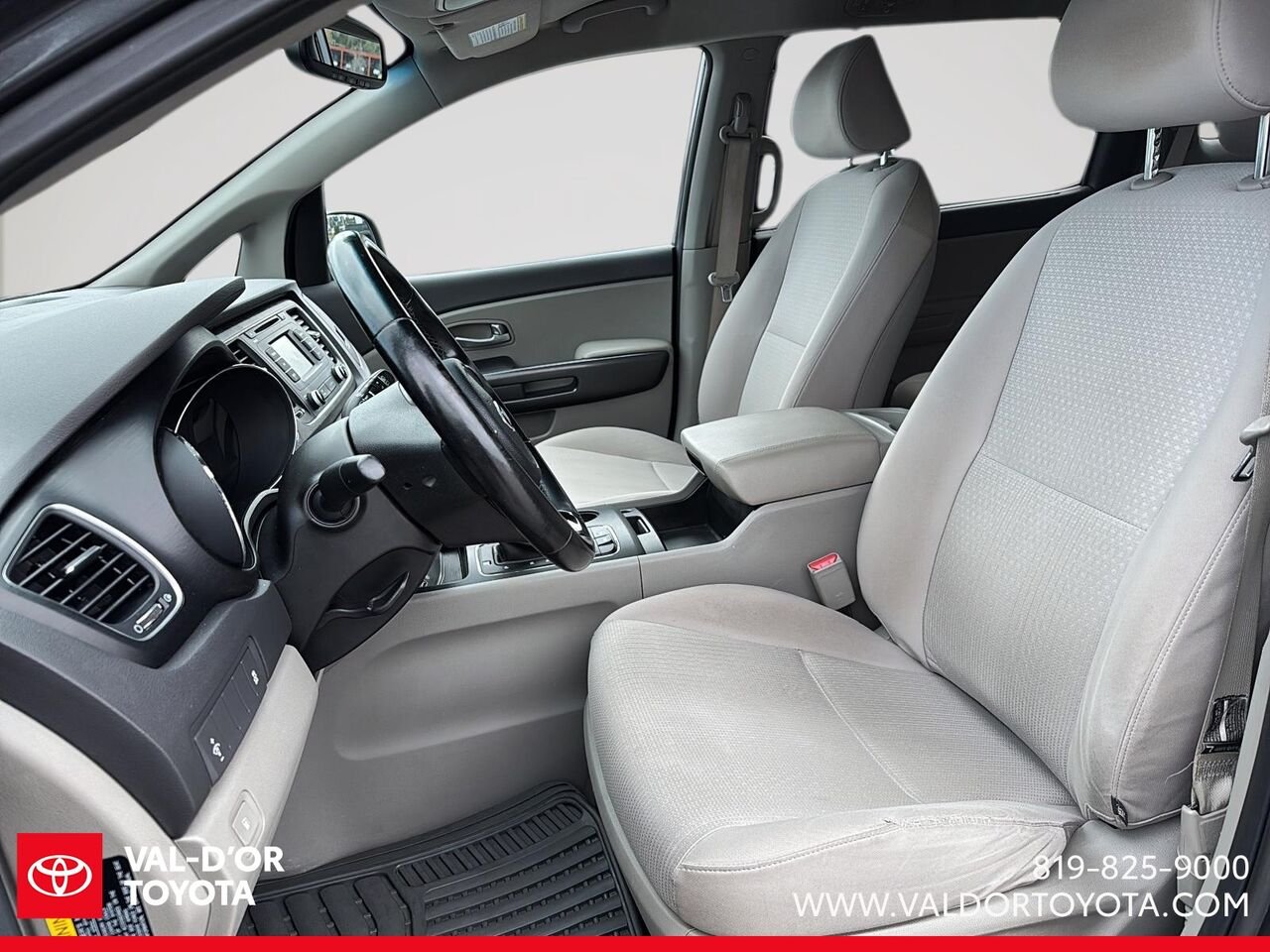 2016 Kia Sedona LX+ familiale 4 portes Grey Val-d'Or - photo #7