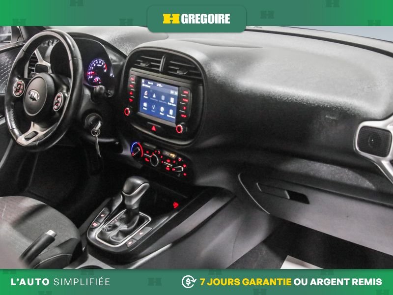 2021 Kia Soul White Blainville - photo #29