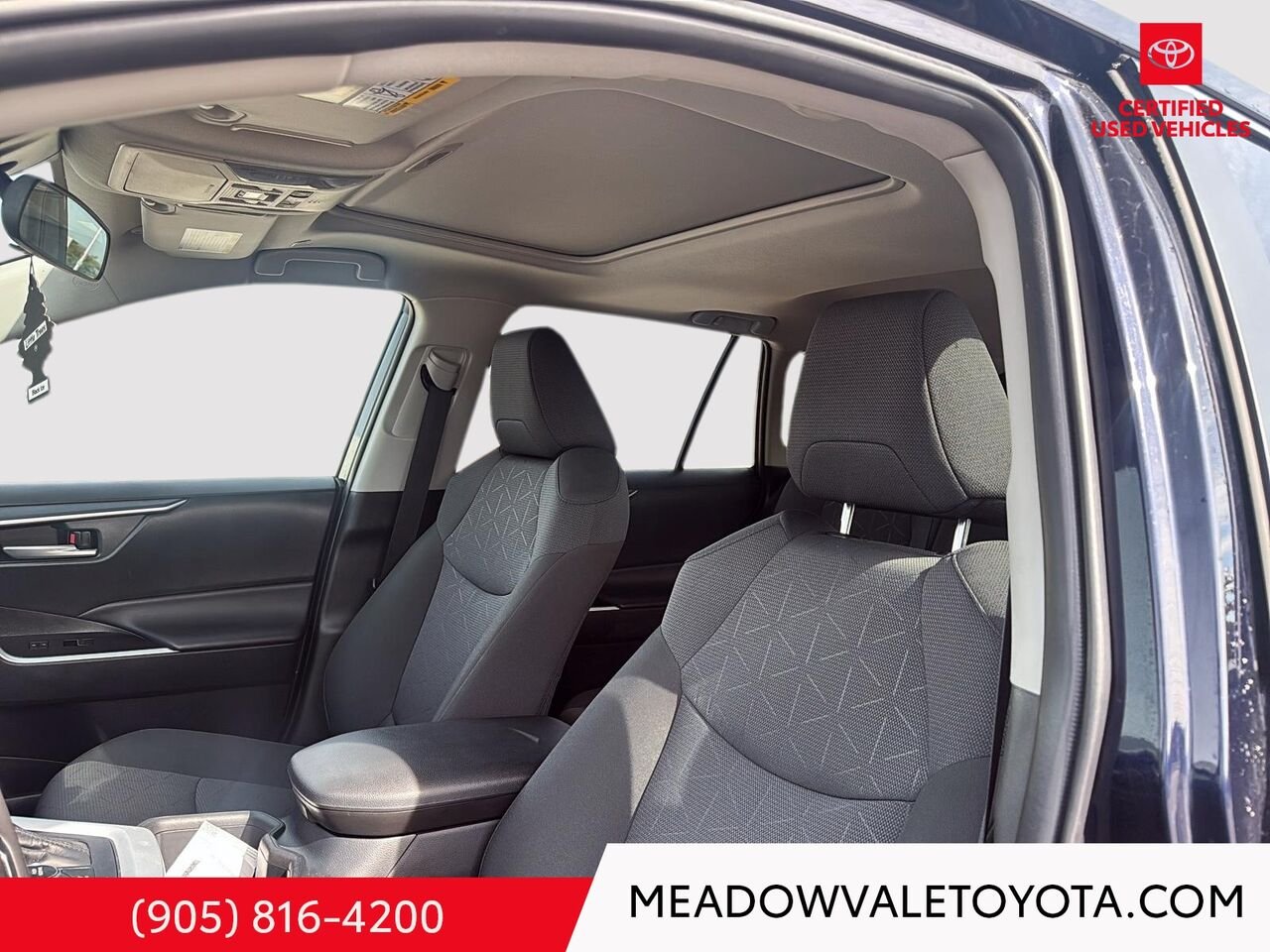 2025 Toyota RAV4 Sunroof, Sunroof, Power Seat, Power Rear Tailgate, Push button start Blue Mississauga - photo #8
