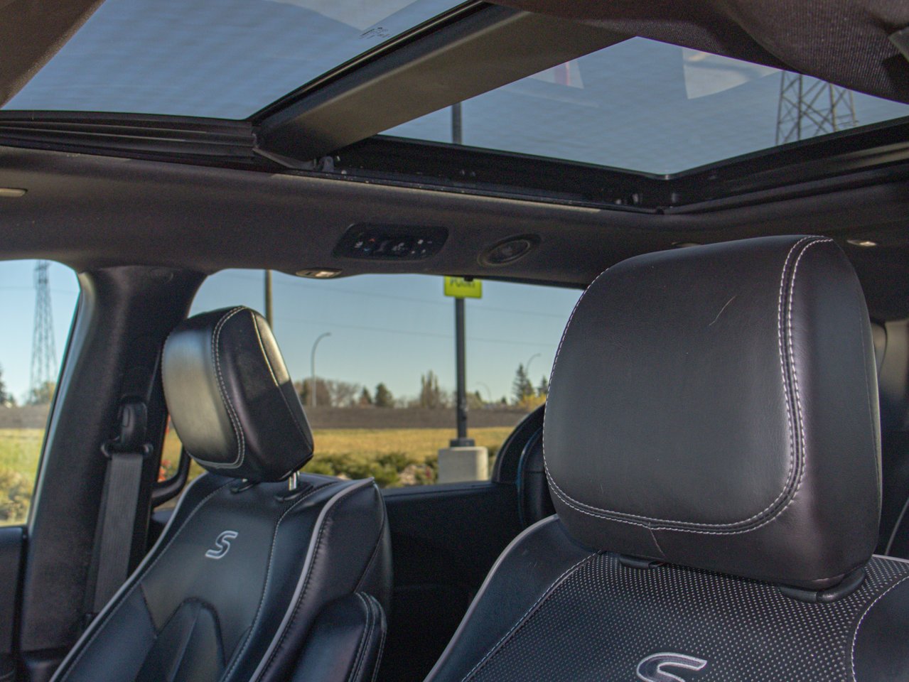 2025 Chrysler Pacifica Limited FWD Blue Sherwood Park - photo #19