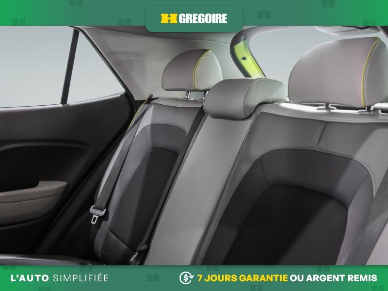 2020 Hyundai Venue Green Saint-Eustache - photo #22