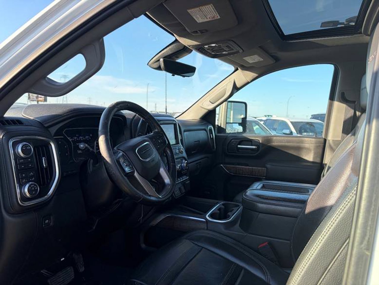 2021 GMC Sierra 3500HD 4WD Crew Cab 159 Denali White Sherwood Park - photo #5