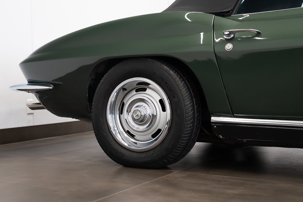 Chevrolet Corvette 1967 Vert Montréal - photo #45