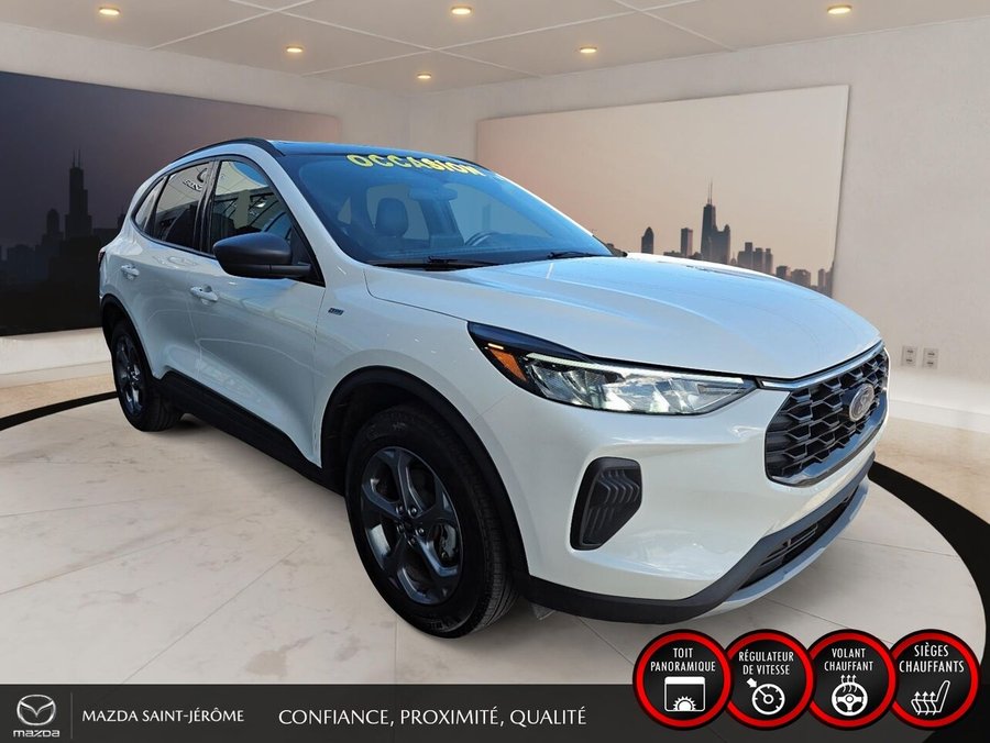 2025 Ford Escape ST-Line | TOIT PANORAMIQUE | CUIR | AWD White