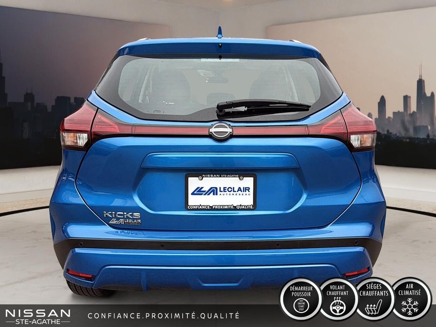 Nissan Kicks Play SV | 1 PROPRIÉTAIRE | JAMAIS ACCIDENTÉ | BANCS CHAUFFANTS | VOLANT CHAUFFANT 2025 Bleu
