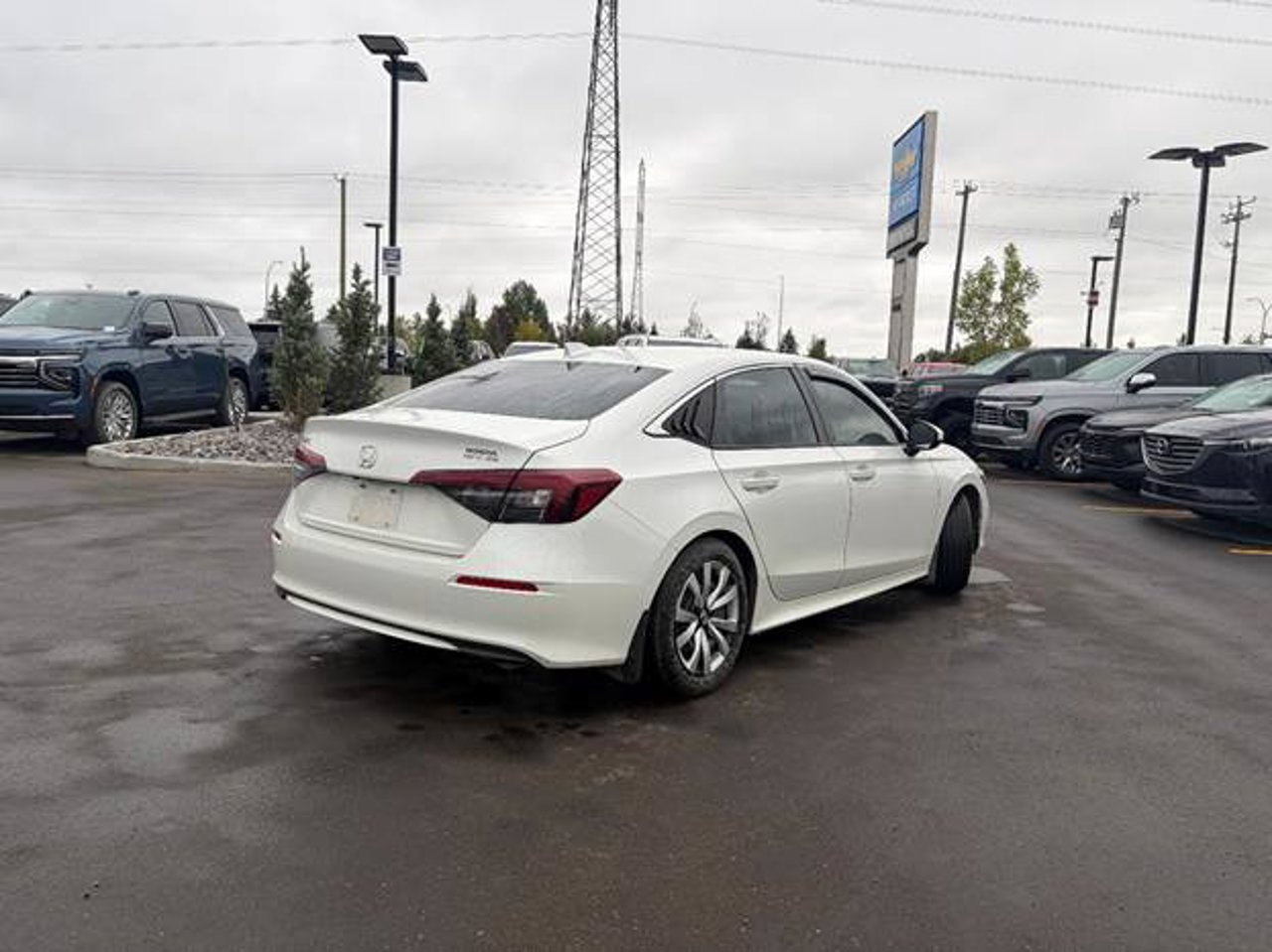 2025 Honda Civic Sedan LX CVT White Sherwood Park - photo #4