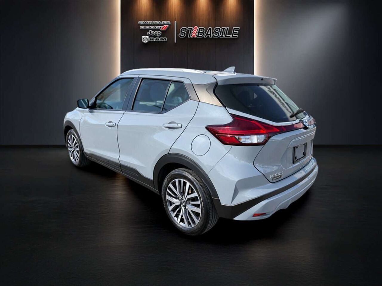 Nissan Kicks 2021 Gris Saint-Basile-le-Grand - photo #12