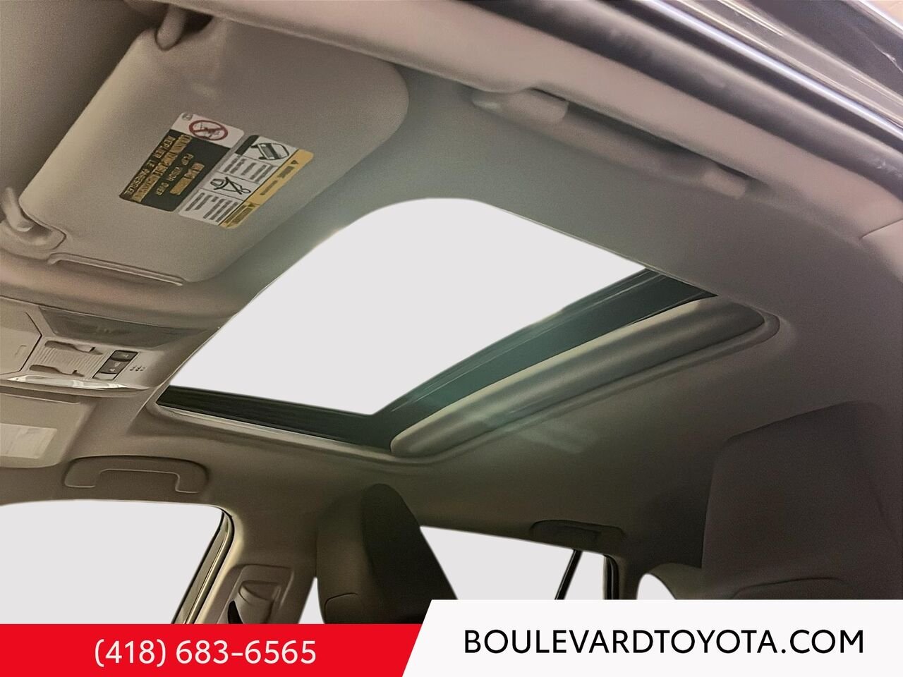Toyota RAV4 100572A-93 | HYBRIDE XLE, AWD 2022 Gris Québec - photo #11