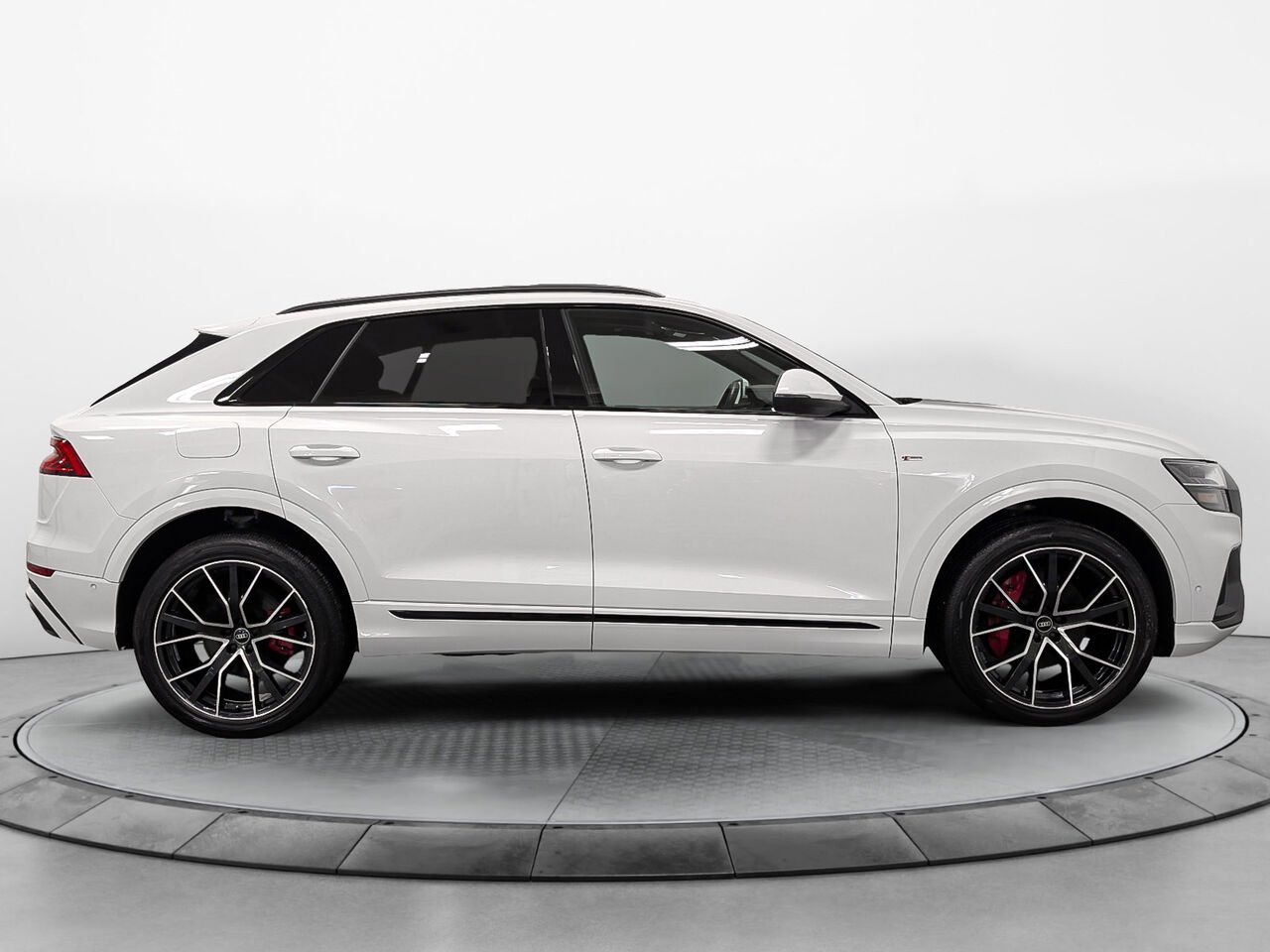 Audi Q8 3.0 TFSI Quattro S-line Black Optic Roues 22 Pouce 2022 Autre Sherbrooke - photo #5