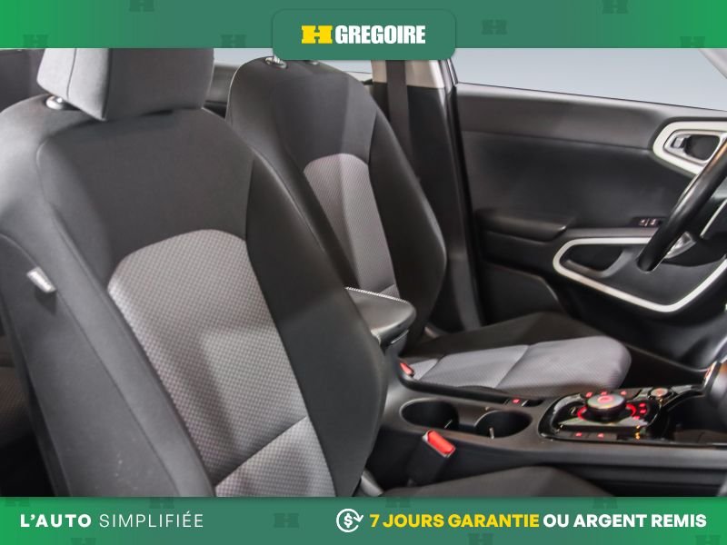 2022 Kia Soul Black Laval - photo #29