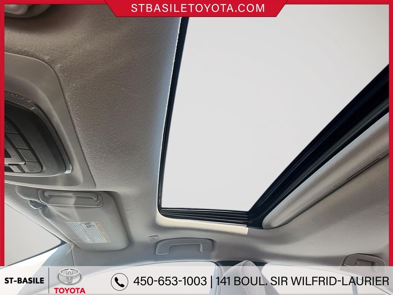 TOYOTA COROLLA 2023 Blanc Saint-Basile-le-Grand - photo #18